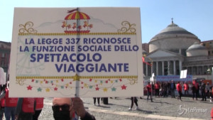 Lavoratori circensi e comparto eventi in piazza a Napoli