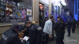cittadini infrangono le regole del lockdown