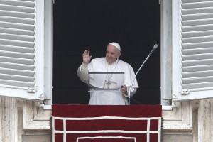 Papa: Un'altra Settimana Santa in pandemia, siamo provati. Crisi pesante