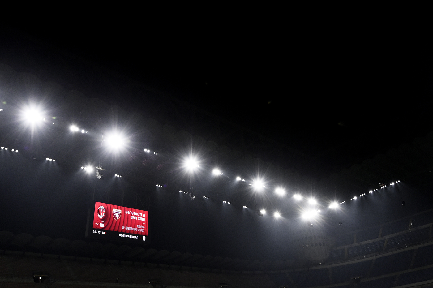 Diritti Tv, da Lega Serie A ‘no’ all’offerta di Sky: servirà nuovo bando Diritti Tv, da Lega Serie A ‘no’ all’offerta di Sky: servirà nuovo bando