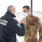 Vaccini, Figliuolo e Curcio a Genova: “Siamo in guerra, servono norme di guerra”