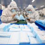 Covid: sale l’incidenza, a breve decisione su mascherine e mezzi di trasporto