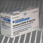 Figliuolo e Curcio: “In Italia tre milioni di dosi per fine mese”, Johnson&Johnson arriva a metà aprile