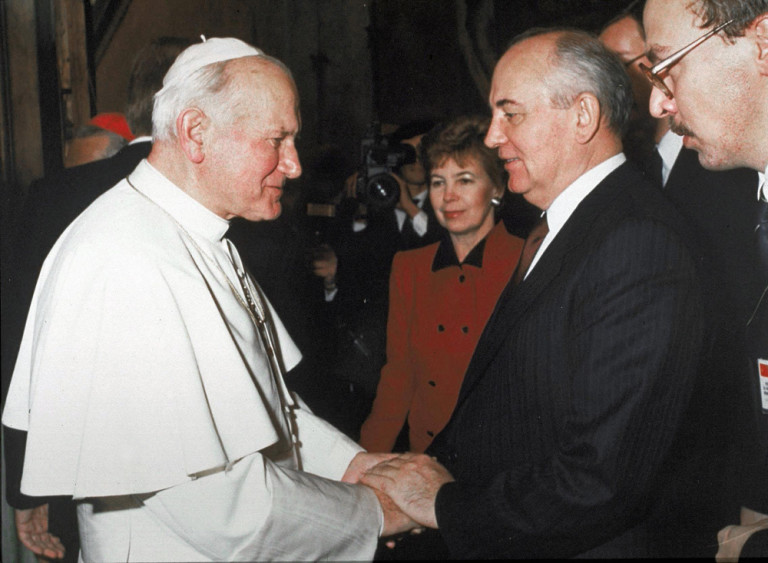 Papa Wojtyla. Papa Giovanni Paolo II riceve Mikhail Gorbaciov