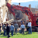 Terremoto Abruzzo. Si lavora per estrarre i corpi dalle macerie