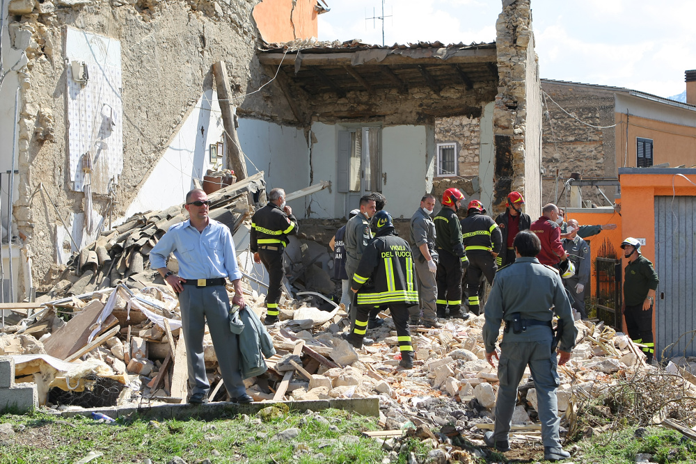 Galleria foto '6 aprile 2009: il terremoto dell’Aquila sconvolge il Centro Italia – GALLERY' - foto 11