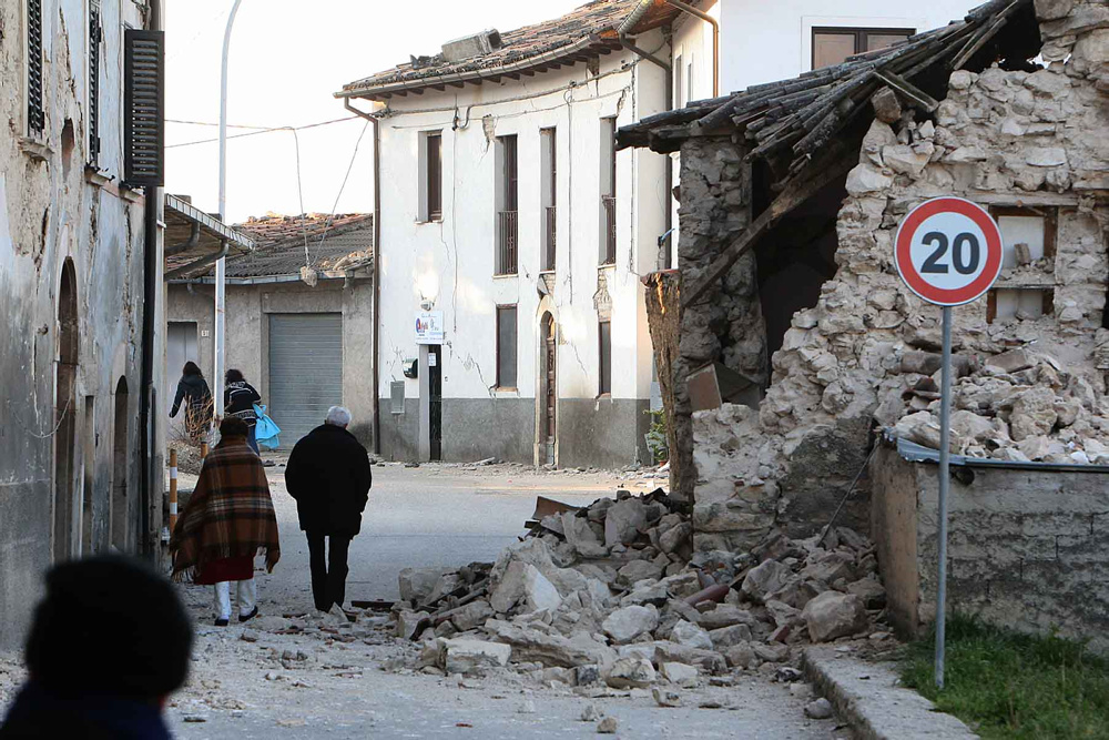 Galleria foto '6 aprile 2009: il terremoto dell’Aquila sconvolge il Centro Italia – GALLERY' - foto 16