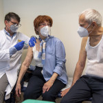 Vaccini, Ema ribadisce: “Benefici AstraZeneca superano rischi”