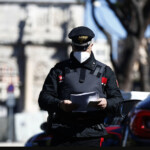 Covid, weekend di Pasqua in rosso: ecco le regole per sabato, domenica e lunedì – LA SCHEDA