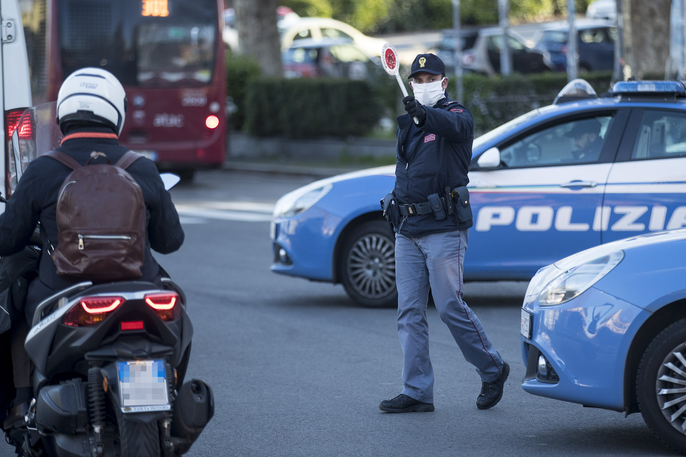 Al via la stretta di Pasqua dal 3 al 5 aprile: per tre giorni Italia in zona rossa Al via la stretta di Pasqua dal 3 al 5 aprile: per tre giorni Italia in zona rossa