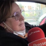 Vaccini a domicilio, la corsa contro il tempo dei medici per salvare gli invisibili a Napoli