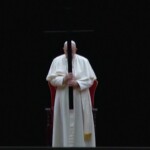 Papa Francesco, la via crucis con i bambini