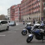 Pasqua in zona rossa, a Napoli strade presidiate deserti gli imbarchi per le isole