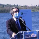 Vaccini, Fontana: “Convinto che da 12 aprile si dica basta a limitazioni”