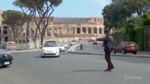 agenti per controllare la zona rossa nazionale