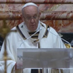 Papa: “Mesi bui, Signore ci invita a ricominciare”