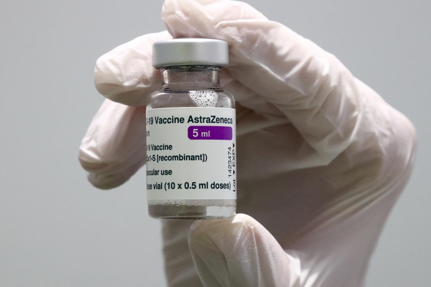 La ‘Via Crucis’ di AstraZeneca: Da raccomandato per giovani fino allo stop per under 60