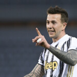 Calcio, da Governo ok al pubblico all’Europeo. Focolaio azzurro, Bernardeschi positivo