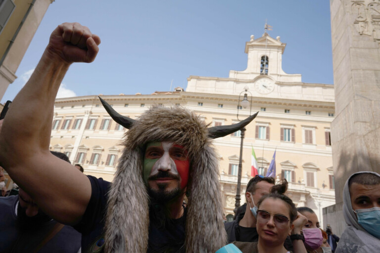 Coronavirus, protesta dei ristoratori a Roma contro le misure restrittive del governo
