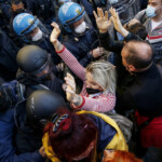 Maninfestazione dei ristoratori e partite iva Nella foto : momenti di tensione