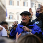 Nella foto: Enrico Montesano