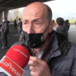 Caserta, la protesta degli ambulanti: “Se non moriamo di virus, moriamo di Stato”