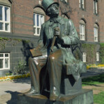 La statua di Hans Christian Andersen a Copenaghen