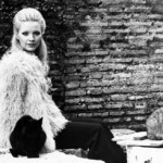 Patty Pravo posa per un servizio fotografico