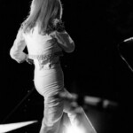 Patty Pravo durante una sua esibizione canora al Cantagiro