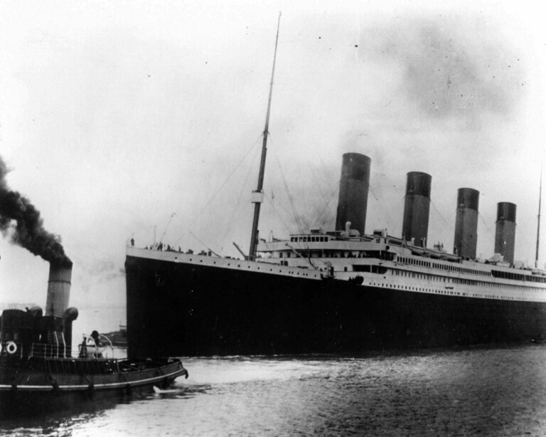 Il transatlantico britannico Titanic salpa da Southampton