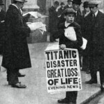New York 14 aprile 1912 - Il ragazzo dei giornali comunica notizia del disastro del Titanic.