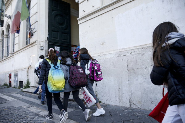 Roma, la riapertura delle scuole dopo Pasqua