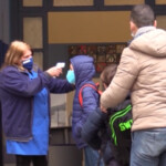 Napoli, si torna in classe: “Speriamo di finire l’anno in presenza”