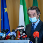 Vaccini, Fontana: “Al via da oggi in Lombardia prenotazioni over 70”