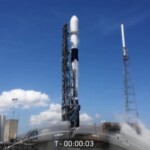 Spazio, SpaceX lancia altri 60 satelliti in orbita