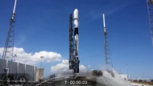 SpaceX lancia altri 60 satelliti in orbita