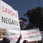 Roma, partite iva e autonomi “in mutande” a piazza del Popolo