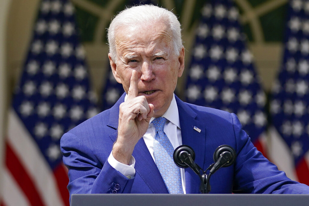 Stati Uniti, il presidente Biden annuncia una stretta sulle armi da fuoco