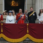 June 14, 2014 La famiglia reale sul balcone di Buckingham Palace per assistere alla tradizionale Sfilata della Bandiera (AP Photo/Lefteris Pitarakis, File)