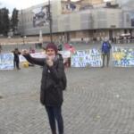 Roma, la protesta delle campanelle di genitori e insegnanti: “Si torni in aula”