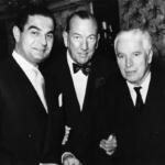 Charlie Chaplin con l'attore Noel Coward e il compositore Sydney Simone.