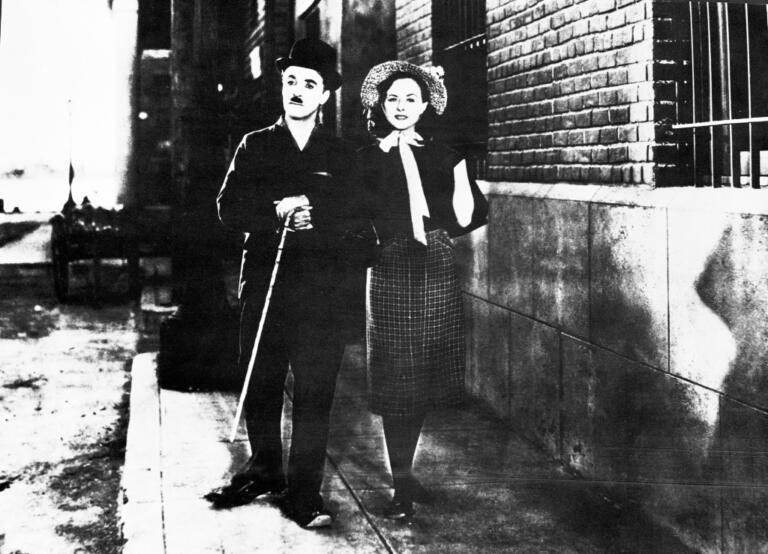 Charlie Chaplin e Paulette Goddard
