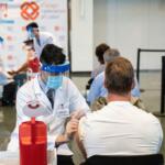 J&J sospeso in Usa per indagini su trombi: rinviate consegne in Europa