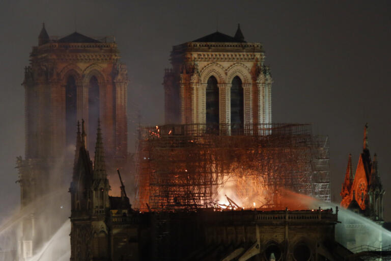 Incendio alla Cattedrale di Notre Dame