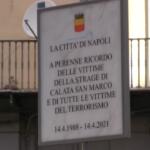 Napoli ricorda le vittime dell’attentato a Calata San Marco, nel 1988 morirono 5 persone