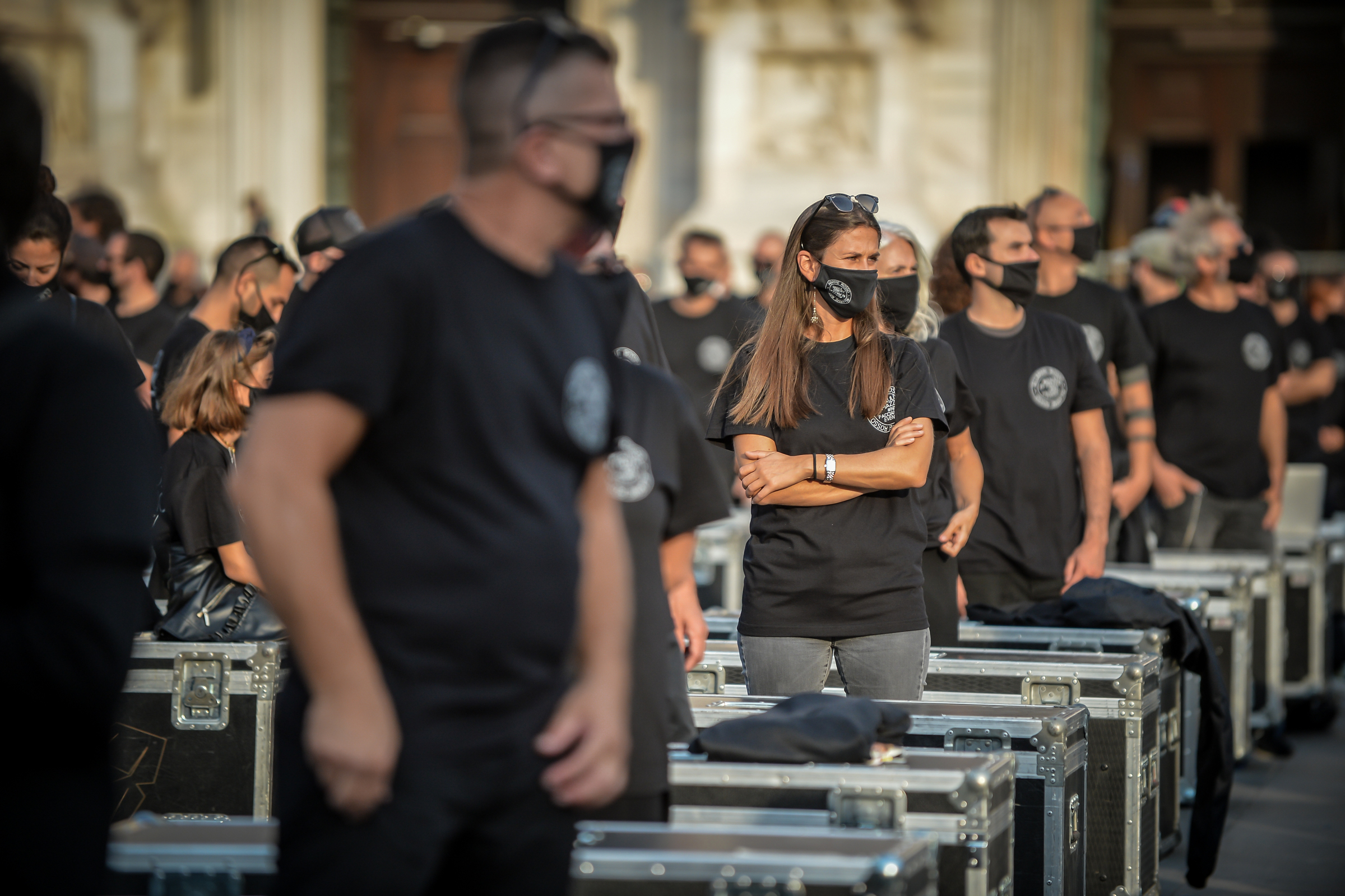 Scontro tra mondo spettacolo e sport, Franceschini: “Stesse regole su riapertura stadi per partite e concerti”