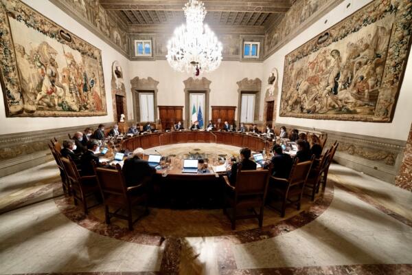 Palazzo Chigi, il Presidente del Consiglio Mario Draghi al Consiglio dei Ministri