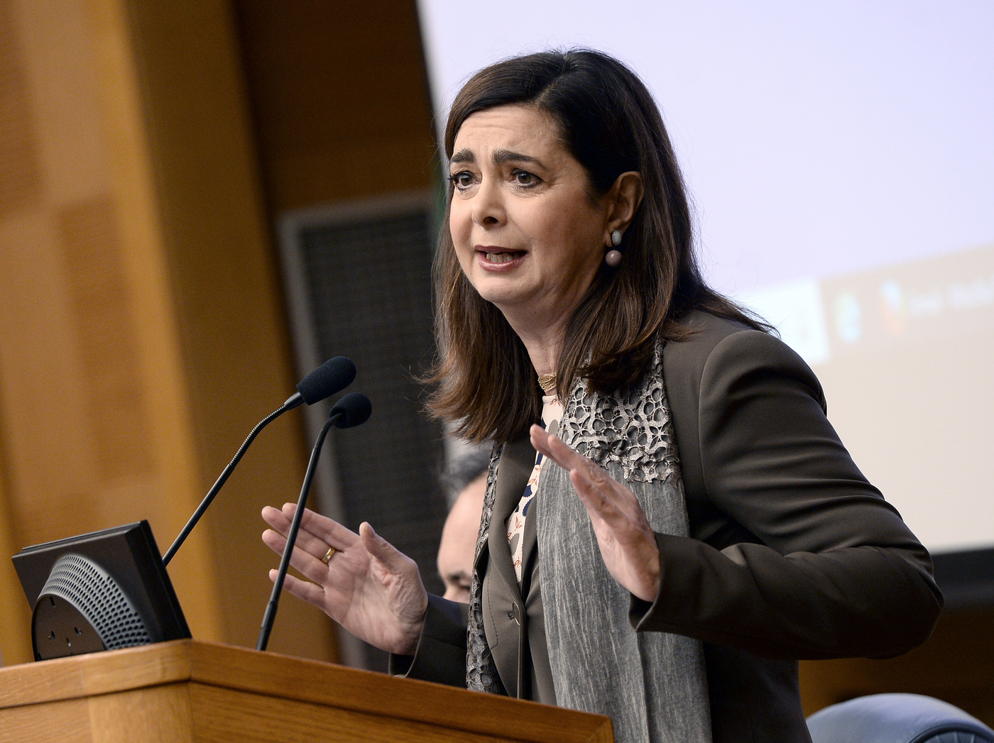 Boldrini sui social: “L’intervento è andato bene, subito iniziata la riabilitazione”