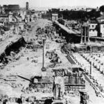 Veduta dei Fori Imperiali con sullo sfondo il Colosseo