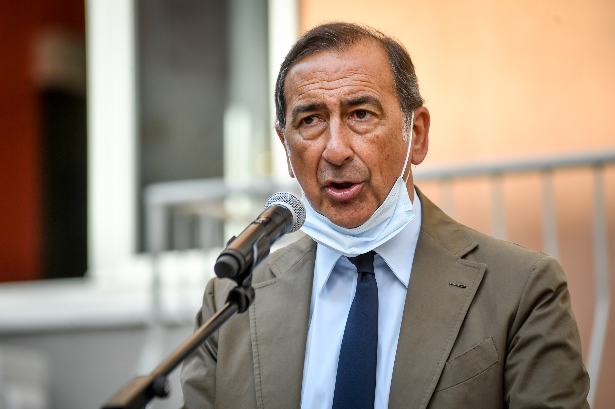 Amministrative: a Milano Salvini apre ad Albertini, M5S non sarà con lista Sala